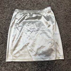 Elegant Silver Mini Skirt